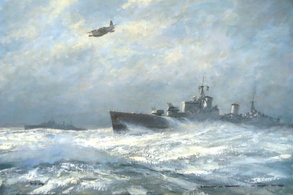 HMS BIRMINGHAM & MANCHESTER. SEARCHING FOR BISMARCK MAY 1941